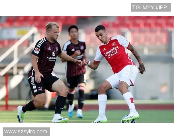 AC米兰大胜巴萨6-2友谊赛中展现强大实力引发热议