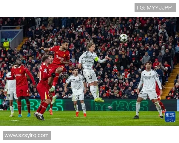 英超经典对决皇马逆转利物浦引爆全场激情瞬间分析