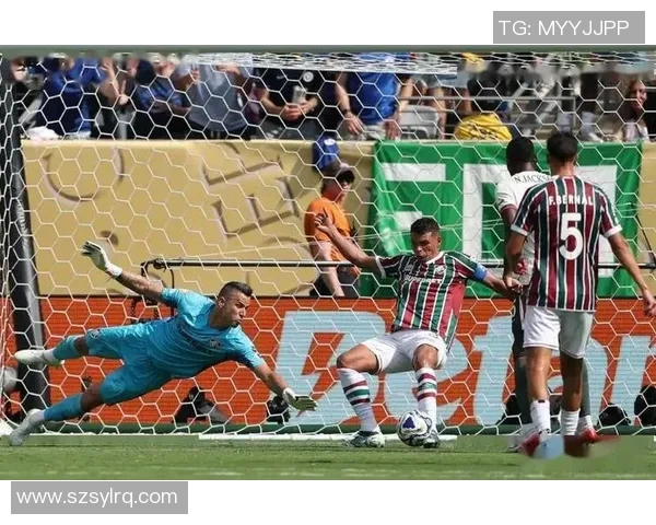 足总杯焦点战尤文图斯与切尔西激战成平局精彩瞬间引发全场热议 足总杯焦点战尤文图斯与切尔西激战成平局精彩瞬间引发全场热议